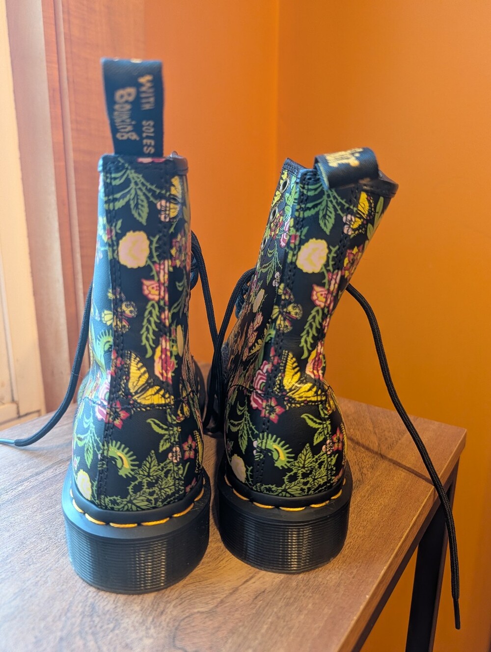 Dr. Martens 1460 Women's Floral Bloom Venus Fly Trap Lace Up Boot NWOT Sz 7 - Picture 3 of 11